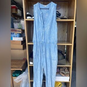 Splendid Sky Blue Jumper, size L